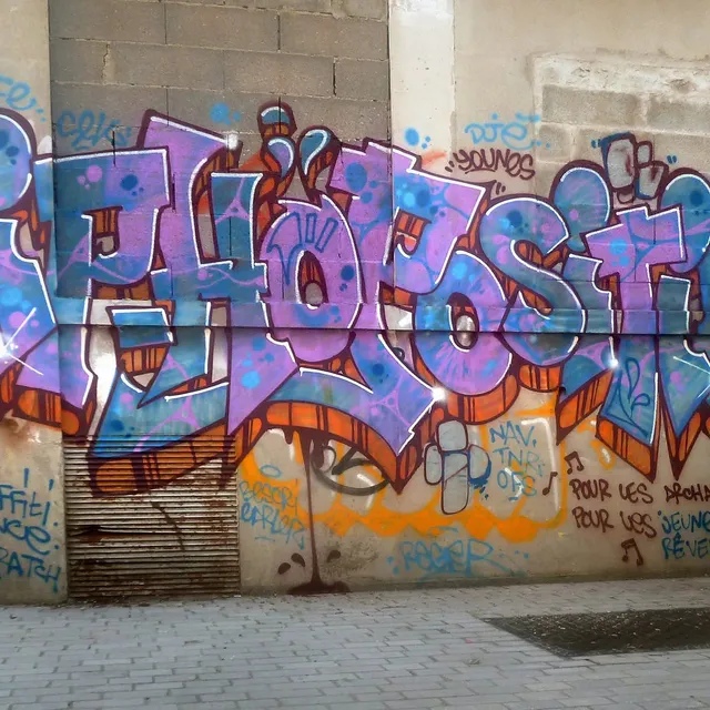 HIP-HOPOSITIF - Graffs · Lyon, Fourvières · 2012